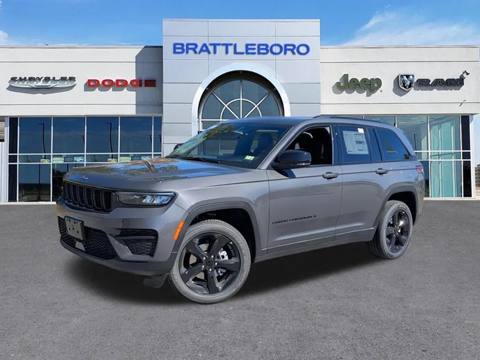 New 2025 Jeep Grand Cherokee: A great vehicle for long road trips, available at Brattleboro CDJR, Vermont.