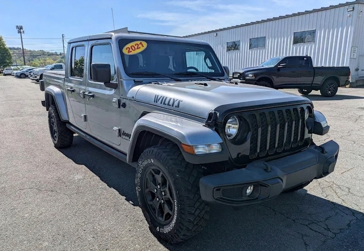 Used 2021 Jeep Gladiator Willys 4X4: One of the best Jeep Wrangler & Gladiator options, available right now at Brattleboro CDJR in Vermont.